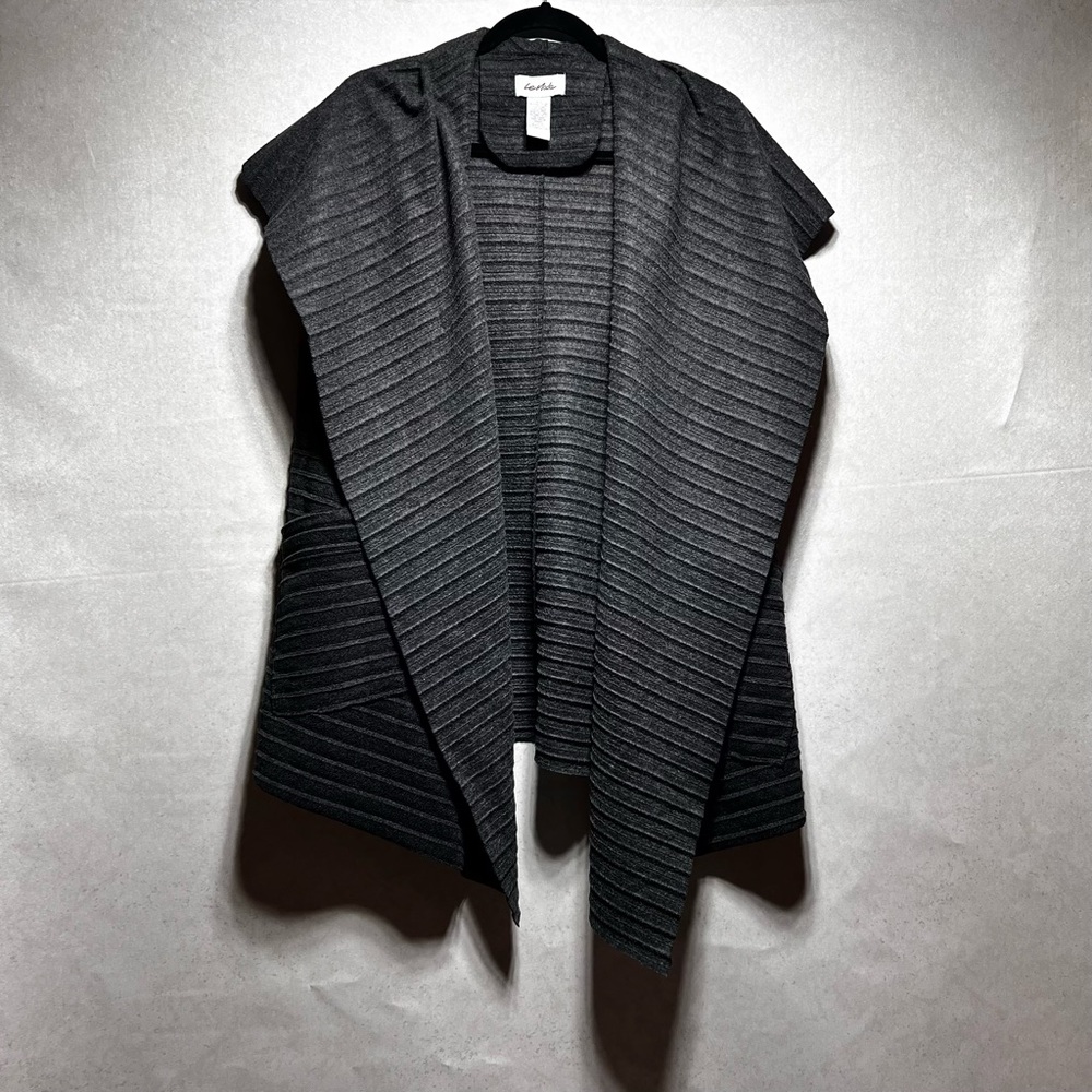 Le Moda Heather Gray Sleeveless Cardigan, Size Small-Large (One Size)